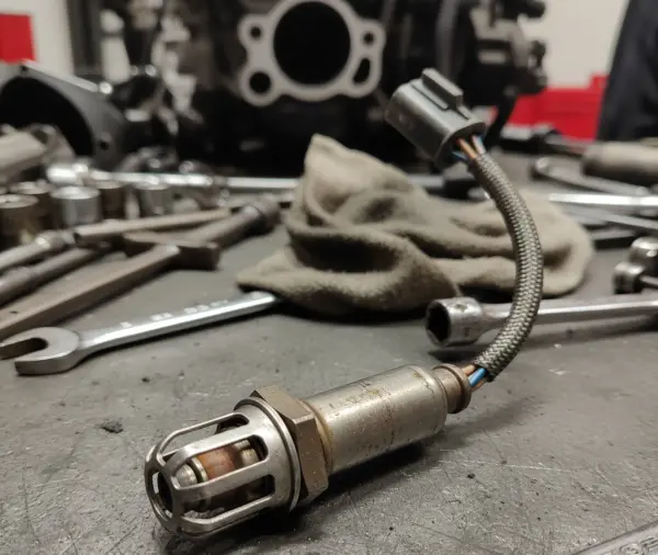 Dlaczego szerokopasmowa sonda lambda jest kluczowa w tuningu silnika?